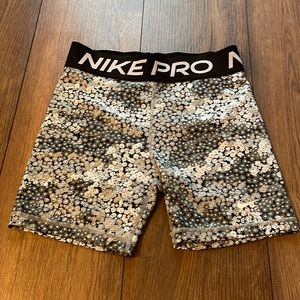 Floral Nike pros!